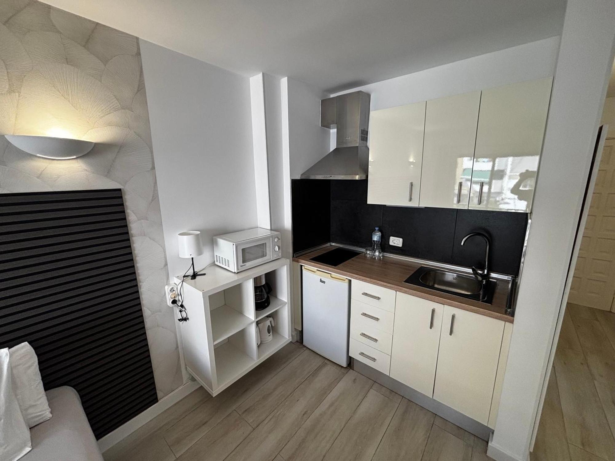 Cozy Studio in Los Cristianos Beach FREE WIFI Arona  Zewnętrze zdjęcie